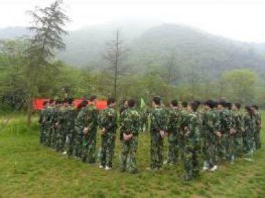 你、我、他，團隊精神不可擋 ——記拓展