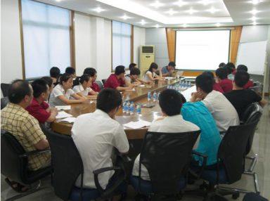 專家培訓(xùn)，加油成長