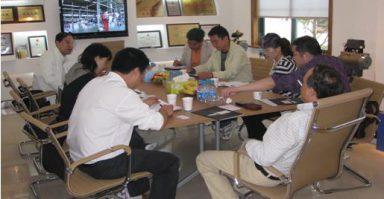 杭州市經(jīng)貿(mào)局、富陽(yáng)市經(jīng)貿(mào)局相關(guān)領(lǐng)導(dǎo)蒞臨我公司指導(dǎo)工作